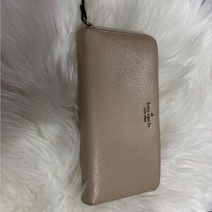 Kate Spade Beige Leather Wallet